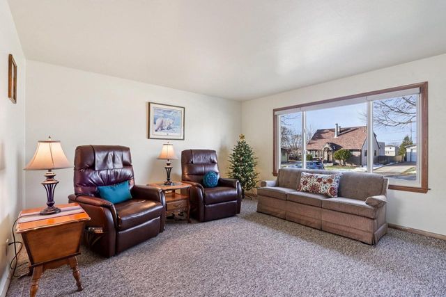 6216 S Cory AVENUE, Cudahy, WI 53110