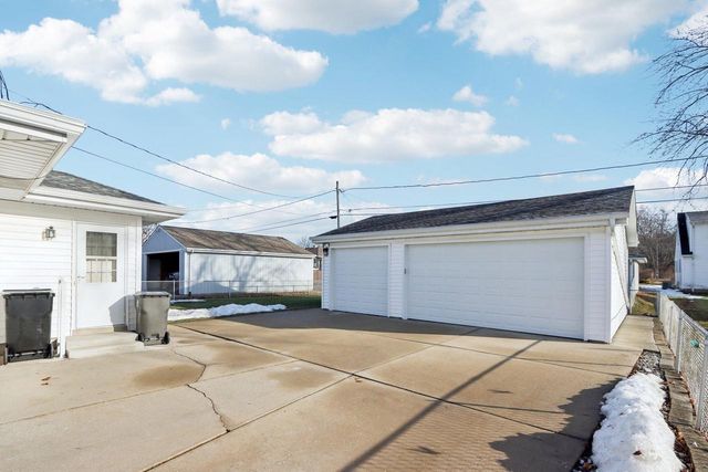 6216 S Cory AVENUE, Cudahy, WI 53110