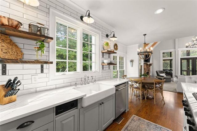 16066 Inverness Trail, Milton, GA 30004
