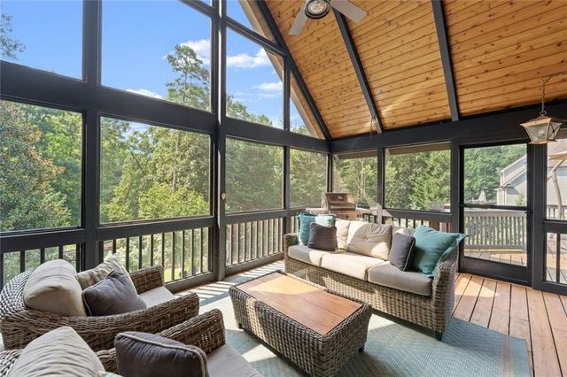 16066 Inverness Trail, Milton, GA 30004