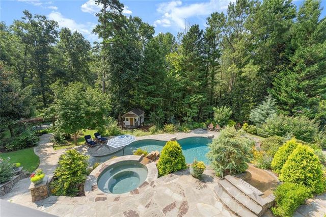 16066 Inverness Trail, Milton, GA 30004
