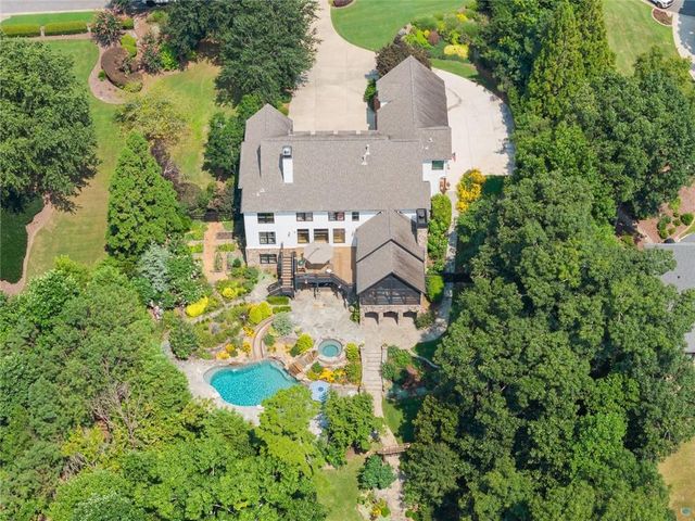 16066 Inverness Trail, Milton, GA 30004