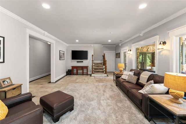 16066 Inverness Trail, Milton, GA 30004