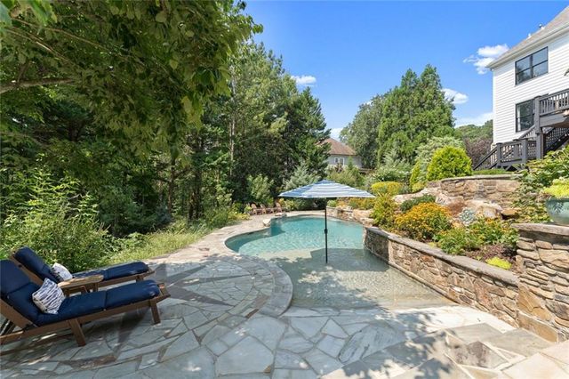16066 Inverness Trail, Milton, GA 30004
