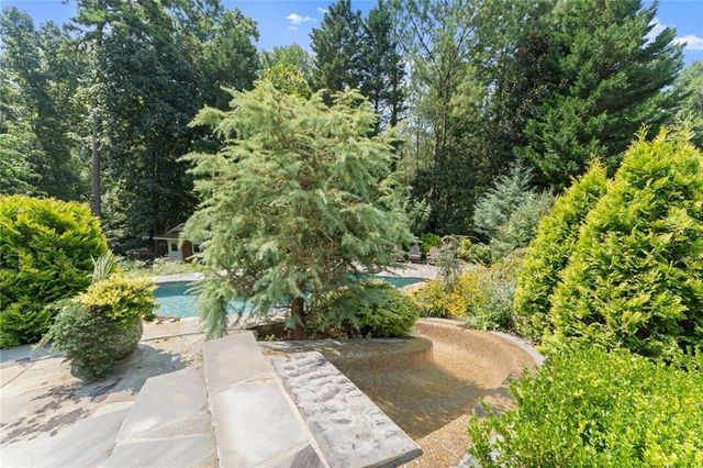 16066 Inverness Trail, Milton, GA 30004