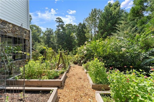 16066 Inverness Trail, Milton, GA 30004