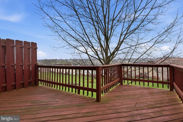 780 ROBIN HILL CIR, York, PA 17404