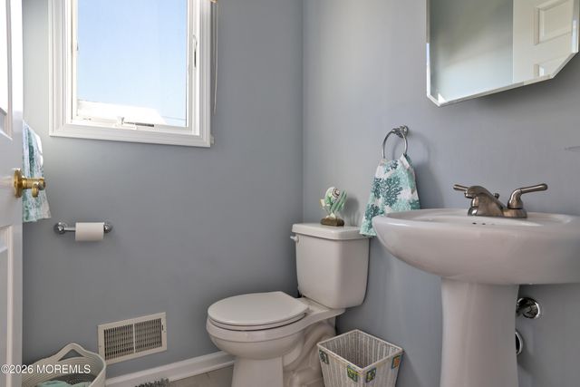 5 W 20th Street, Long Beach Twp, NJ 08008