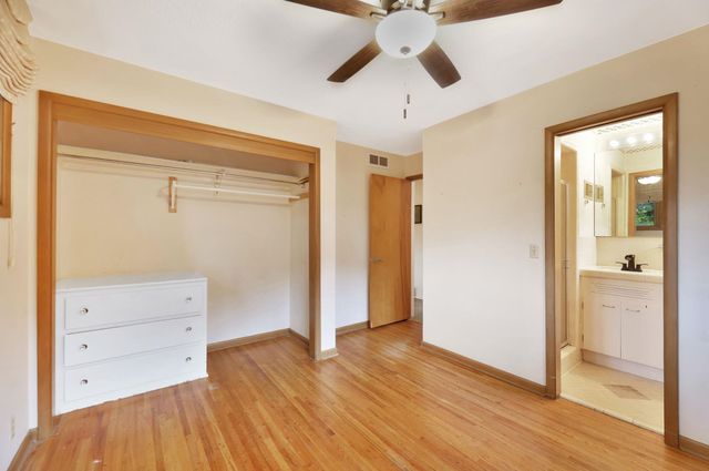 967 N Robin Rd, Wichita, KS 67212