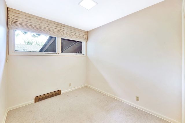 967 N Robin Rd, Wichita, KS 67212