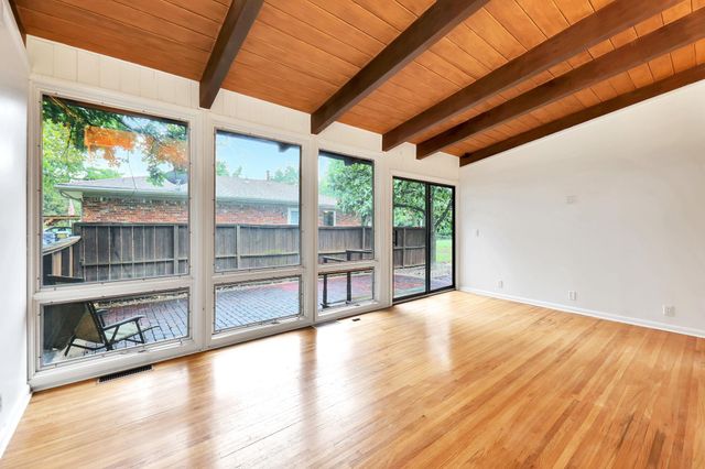 967 N Robin Rd, Wichita, KS 67212