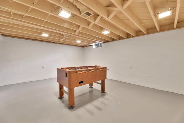 967 N Robin Rd, Wichita, KS 67212