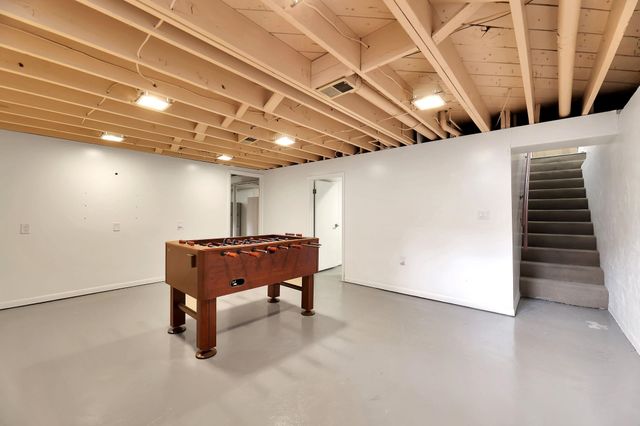 967 N Robin Rd, Wichita, KS 67212