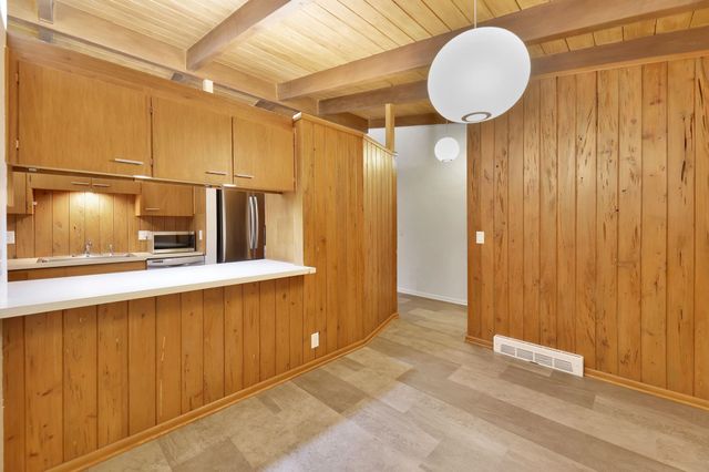 967 N Robin Rd, Wichita, KS 67212