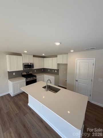 245 W 18th Street, Kannapolis, NC 28081