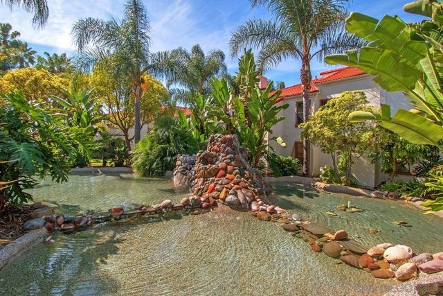 9444 Twin Trails Dr. 202, San Diego, CA 92129