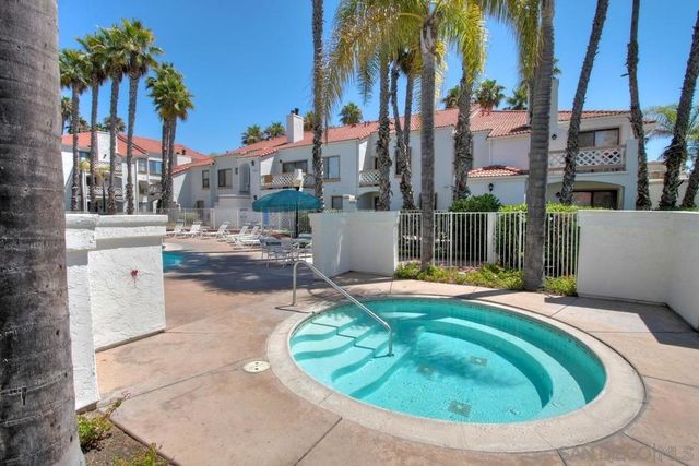 9444 Twin Trails Dr. 202, San Diego, CA 92129