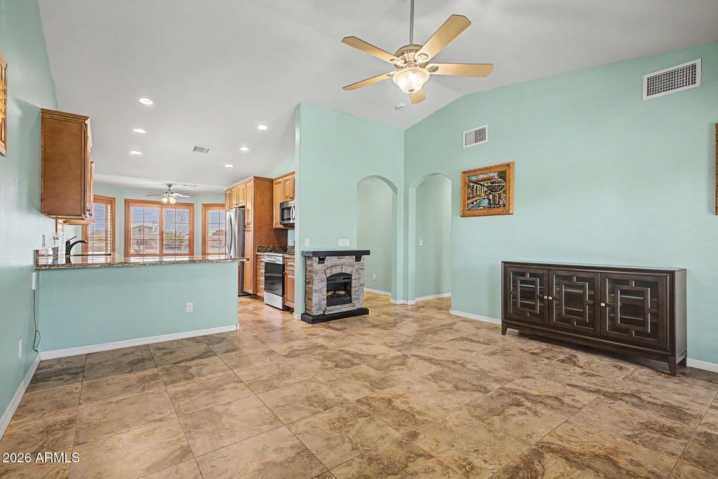 2127 N SHANNON Way, Mesa, AZ 85215 — photo 4