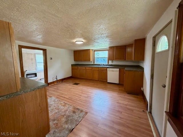 5649 Park Road, Leavittsburg, OH 44430