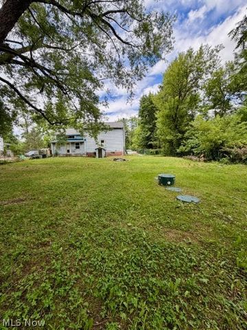 5649 Park Road, Leavittsburg, OH 44430