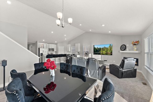 5124 Mustang Circle, Woodbury, MN 55129