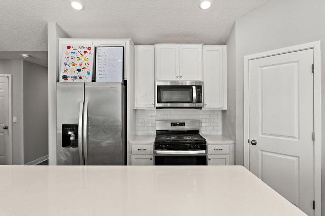 5124 Mustang Circle, Woodbury, MN 55129