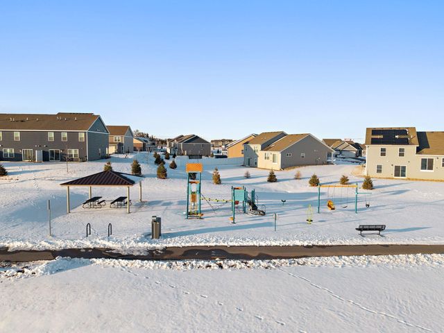 5124 Mustang Circle, Woodbury, MN 55129