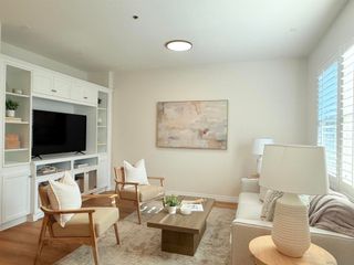 17070 Calle Trevino 5, San Diego, CA 92127