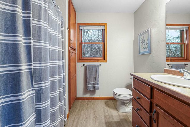 1678A DRUM CORPS DRIVE, Menasha, WI 54952