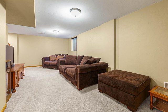 1678A DRUM CORPS DRIVE, Menasha, WI 54952