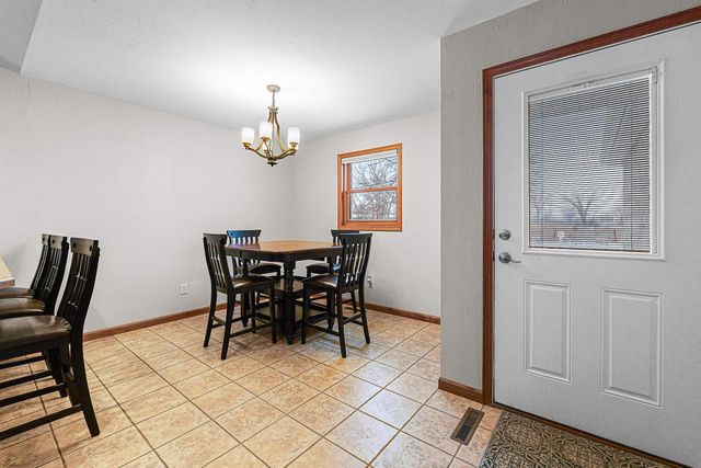 1678A DRUM CORPS DRIVE, Menasha, WI 54952