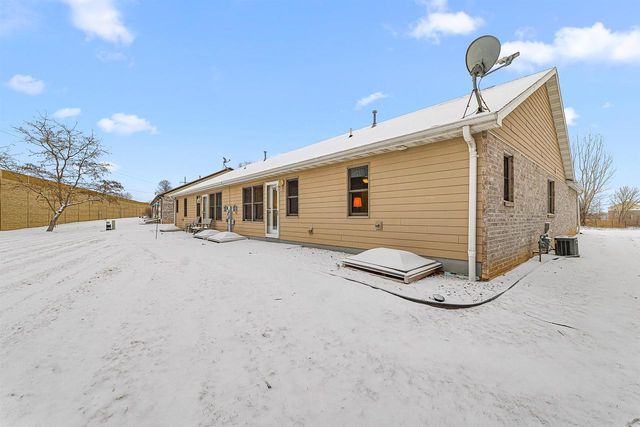 1678A DRUM CORPS DRIVE, Menasha, WI 54952