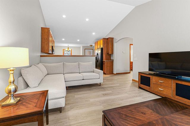 1678A DRUM CORPS DRIVE, Menasha, WI 54952