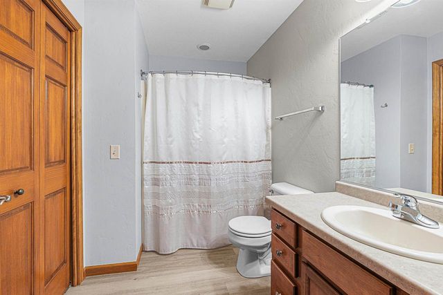 1678A DRUM CORPS DRIVE, Menasha, WI 54952