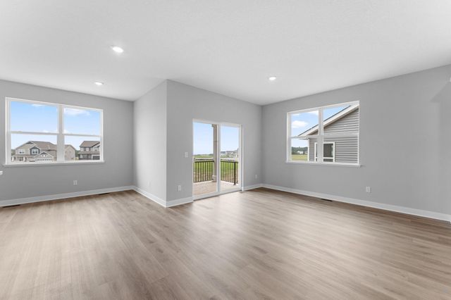 2141 Bluff Heights Drive, Shakopee, MN 55379