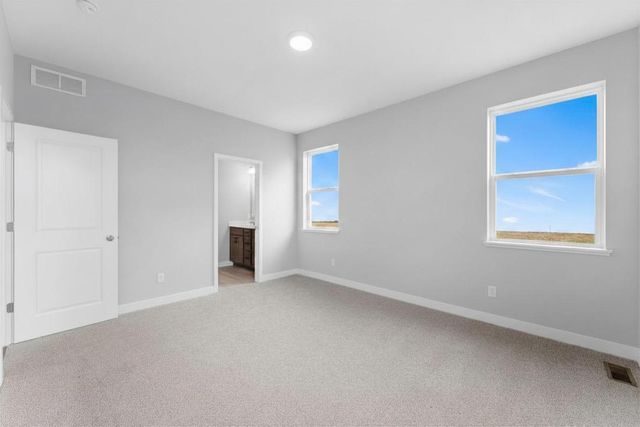 2141 Bluff Heights Drive, Shakopee, MN 55379