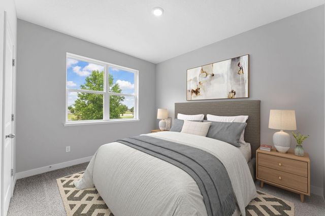 2141 Bluff Heights Drive, Shakopee, MN 55379