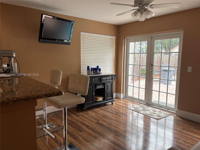2638 Oak Park Cir, Davie, FL 33328