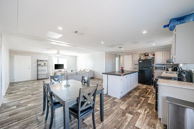 15401 E County Rd 107, Midland, TX 79706