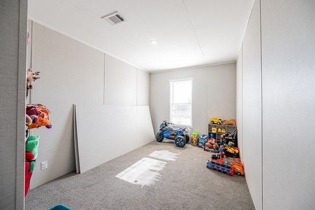 15401 E County Rd 107, Midland, TX 79706