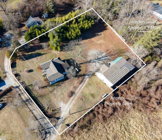 14 & 16 Rosebud Lane, Hendersonville, NC 28739