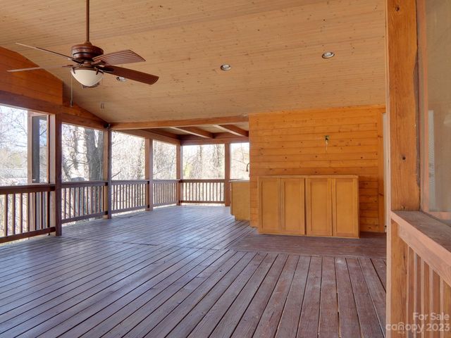 14 & 16 Rosebud Lane, Hendersonville, NC 28739