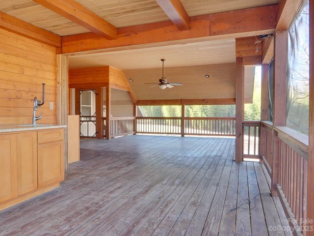 14 & 16 Rosebud Lane, Hendersonville, NC 28739