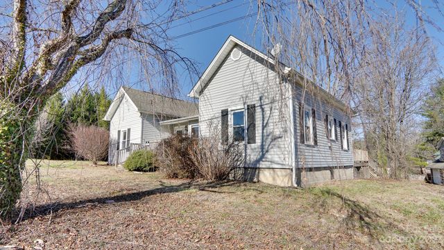 14 & 16 Rosebud Lane, Hendersonville, NC 28739