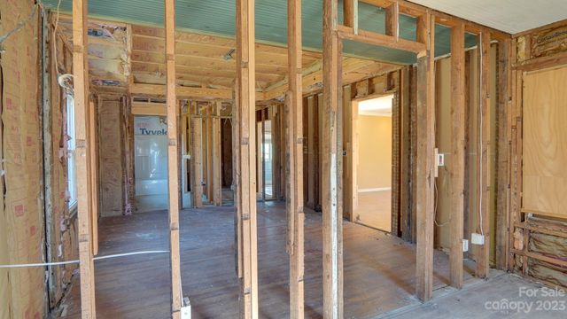 14 & 16 Rosebud Lane, Hendersonville, NC 28739