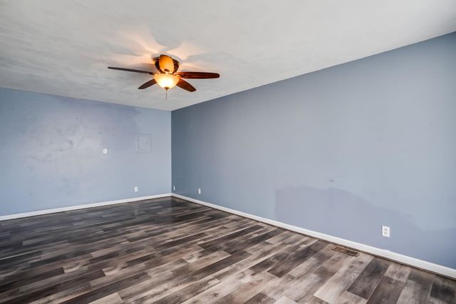 770 N Custer St, Wichita, KS 67203