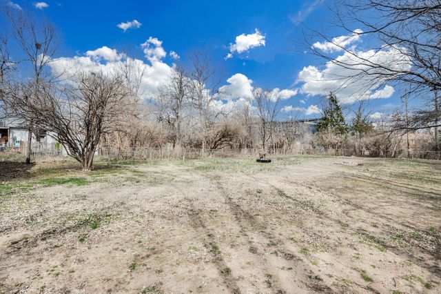 770 N Custer St, Wichita, KS 67203