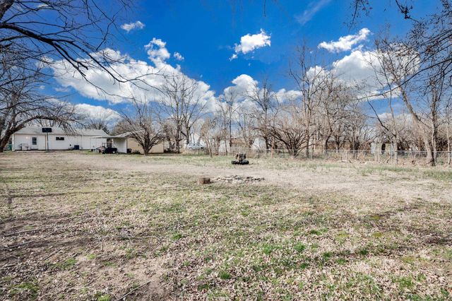 770 N Custer St, Wichita, KS 67203