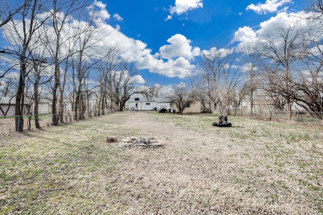 770 N Custer St, Wichita, KS 67203