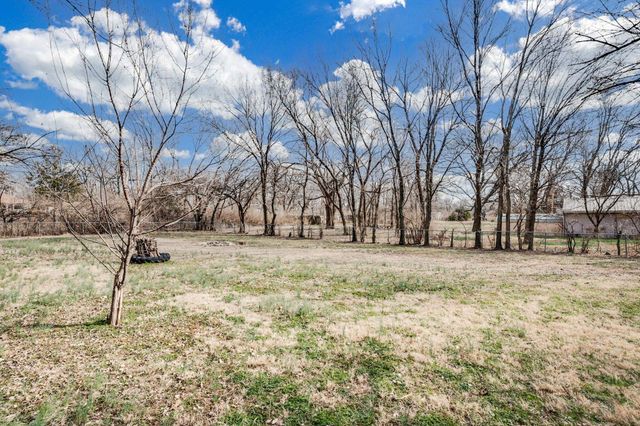 770 N Custer St, Wichita, KS 67203